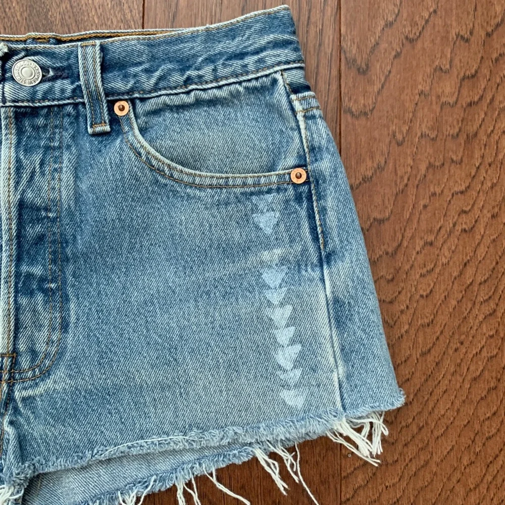 Vintage Levi’s One of a Kind - Picture 3 of 10